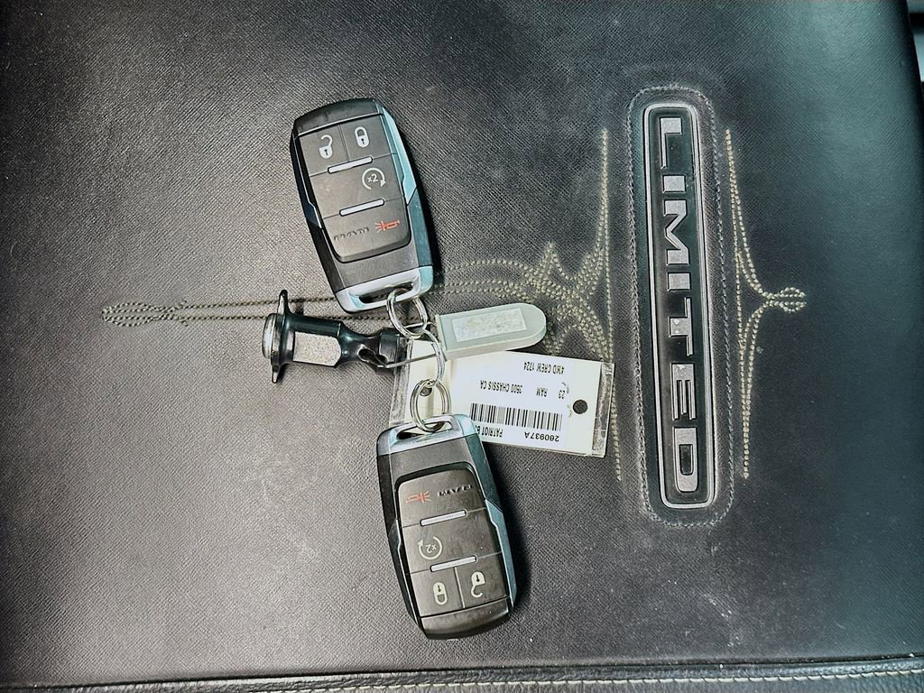 Used 2023 RAM 3500 Limited image 35