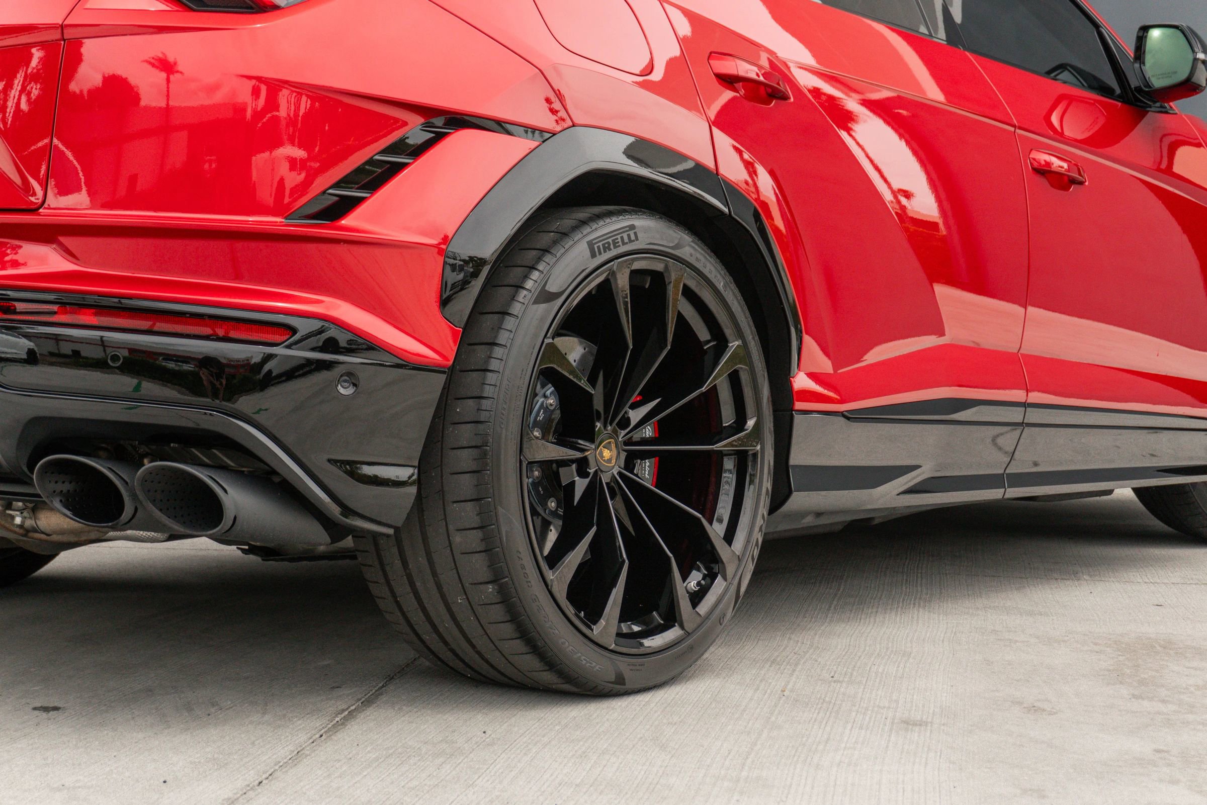 Used 2023 Lamborghini Urus S image 43