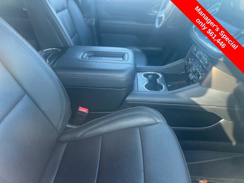 Used 2023 Chevrolet Tahoe High Country image 3