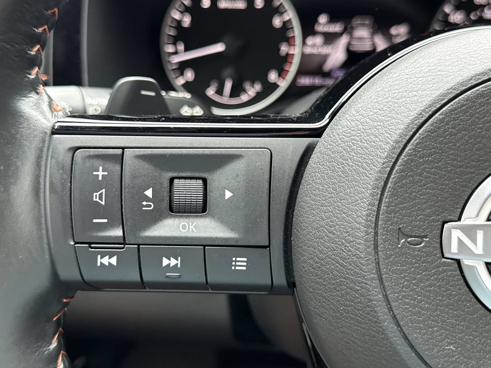 Used 2023 Nissan Pathfinder Rock Creek AWD/4WD image 21
