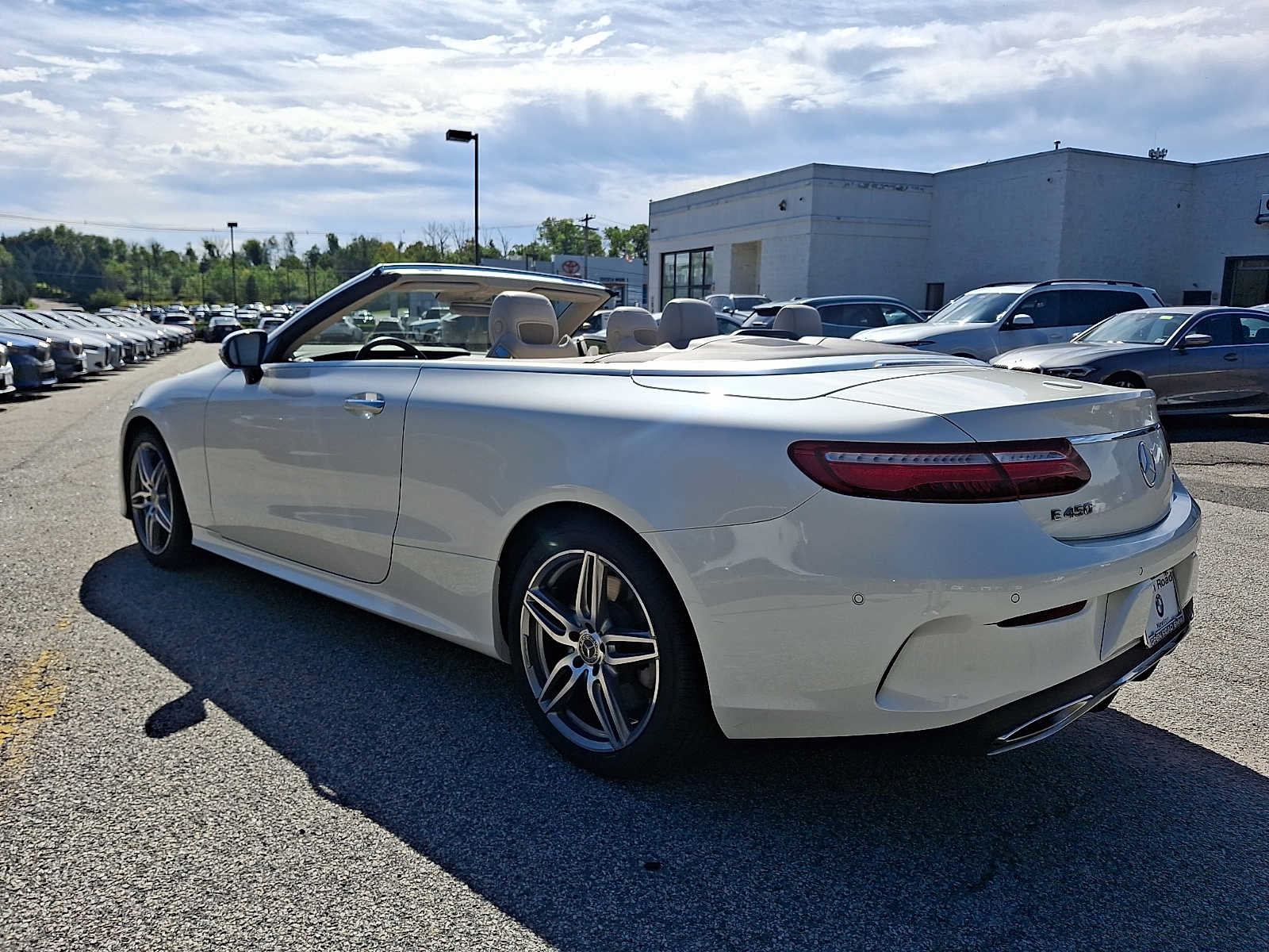 Used 2019 Mercedes-Benz E 450 4MATIC Cabriolet image 4