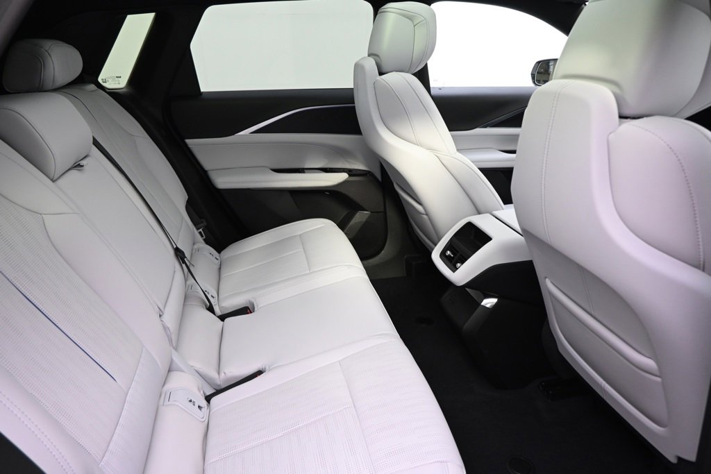 New 2025 Cadillac Lyriq Sport image 18