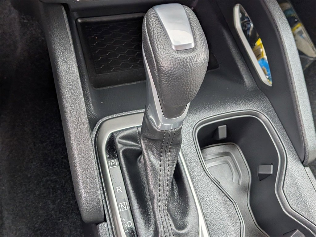 Used 2025 Nissan Frontier SV w/ SV Convenience Package image 17