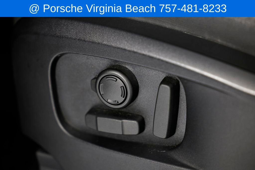 Used 2023 Land Rover Defender 90 S image 22