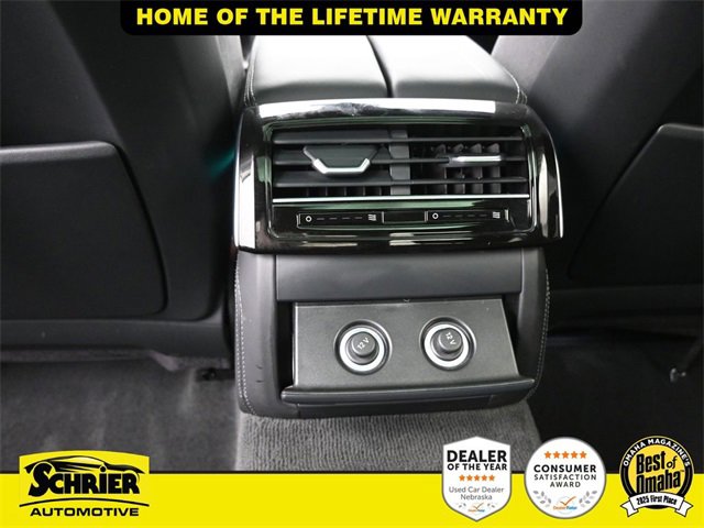 Used 2024 Audi S8 image 37