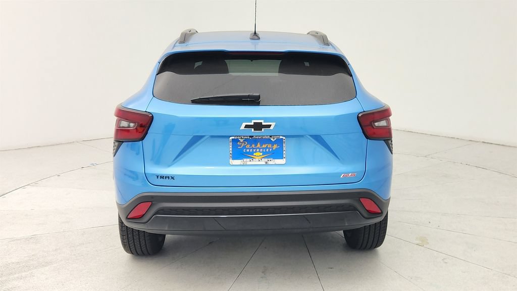 New 2026 Chevrolet Trax RS w/ Driver Confidence Package FWD image 6