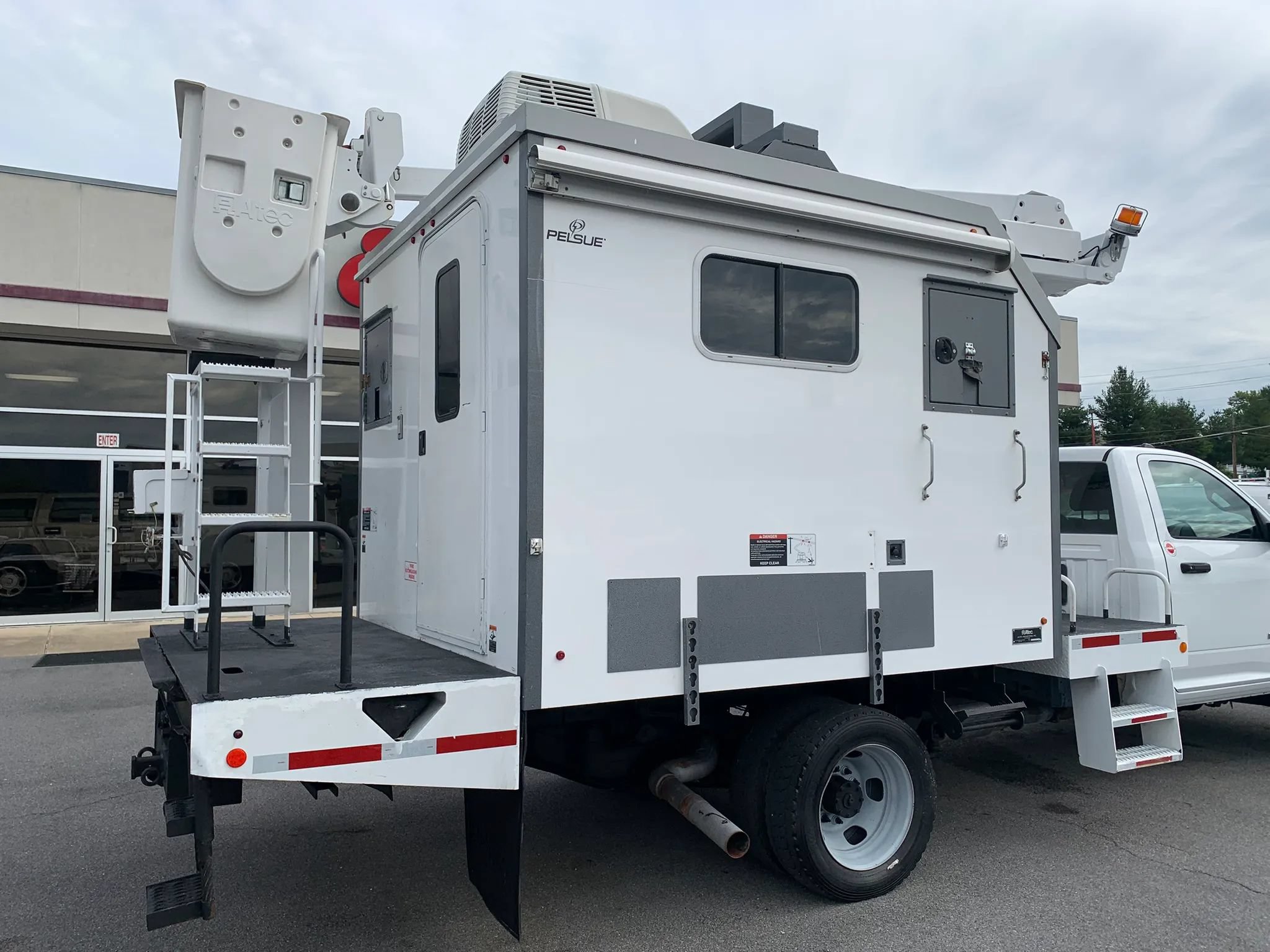 Used 2019 RAM 5500 Tradesman w/ Ambulance Prep Group AWD/4WD image 28