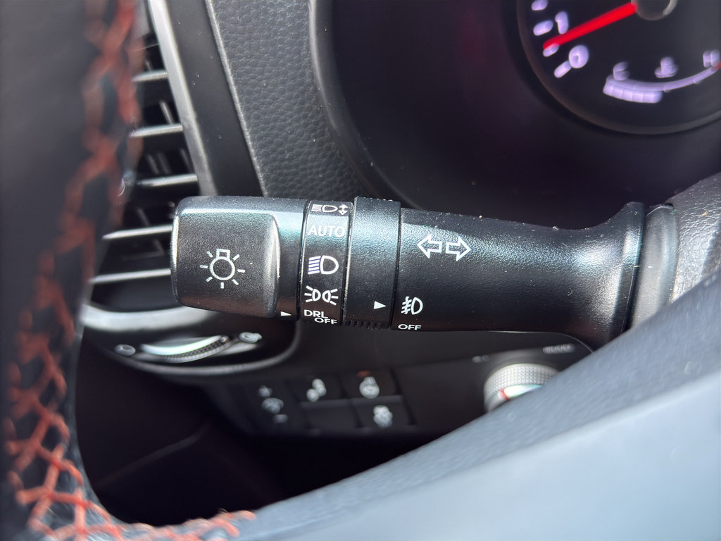 Used 2018 Kia Soul ! w/ Tech Package FWD image 17