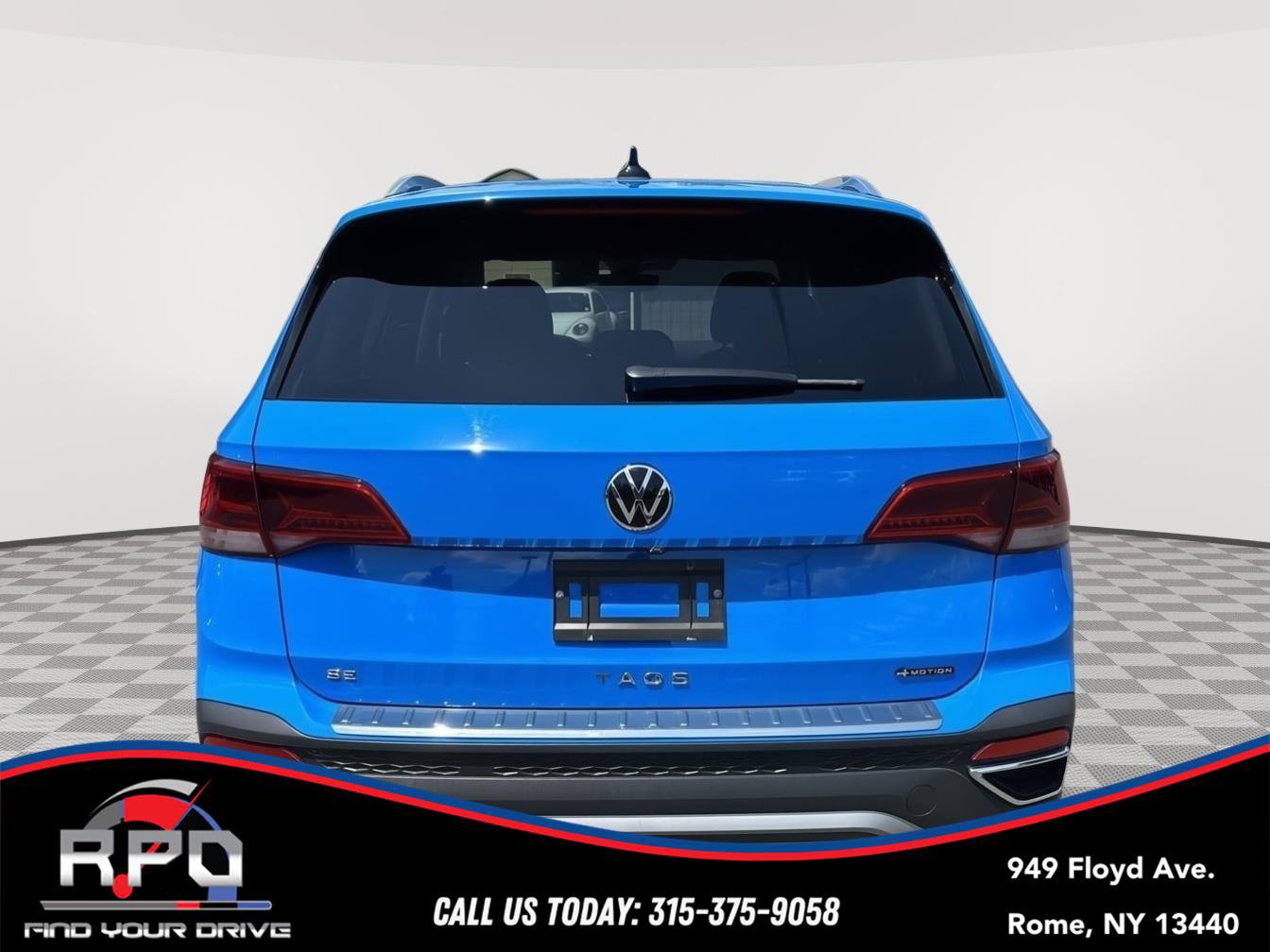 Used 2023 Volkswagen Taos SE w/ Black Wheel Package AWD/4WD image 4
