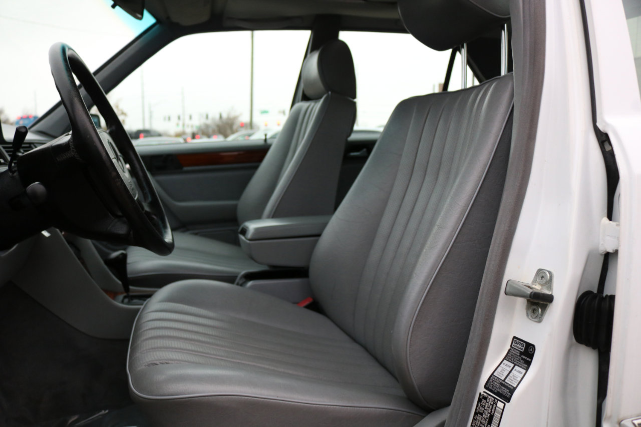 Used 1993 Mercedes-Benz 300 E 2.8 image 20