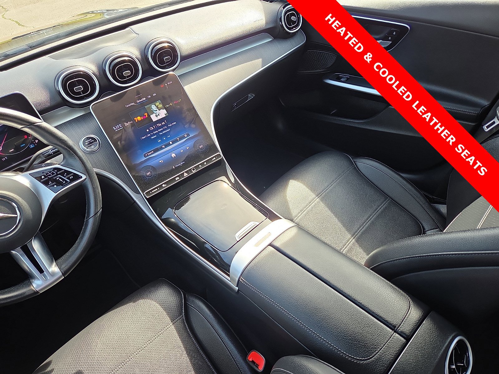 Used 2025 Mercedes-Benz C 300 Sedan image 12