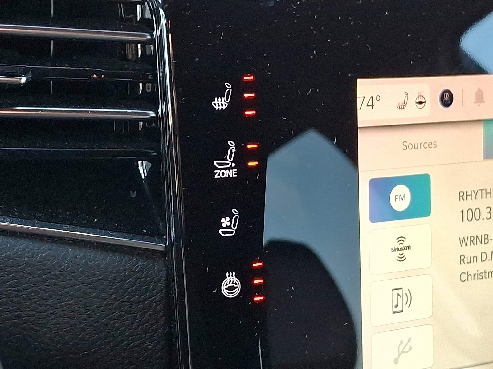 Used 2023 Jeep Wagoneer L Series II image 24