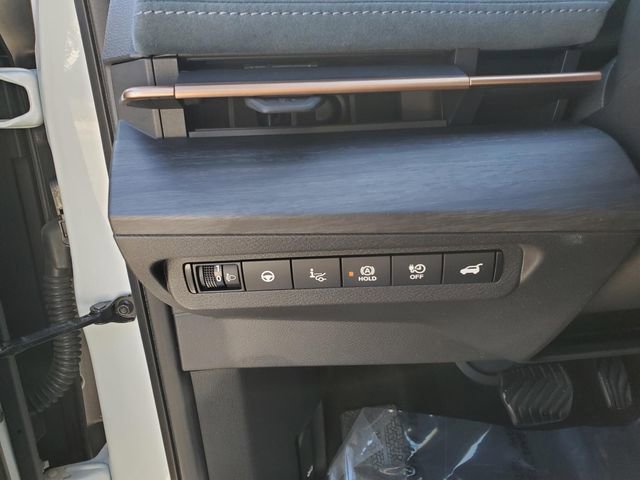 Certified 2024 Nissan Ariya AWD image 19