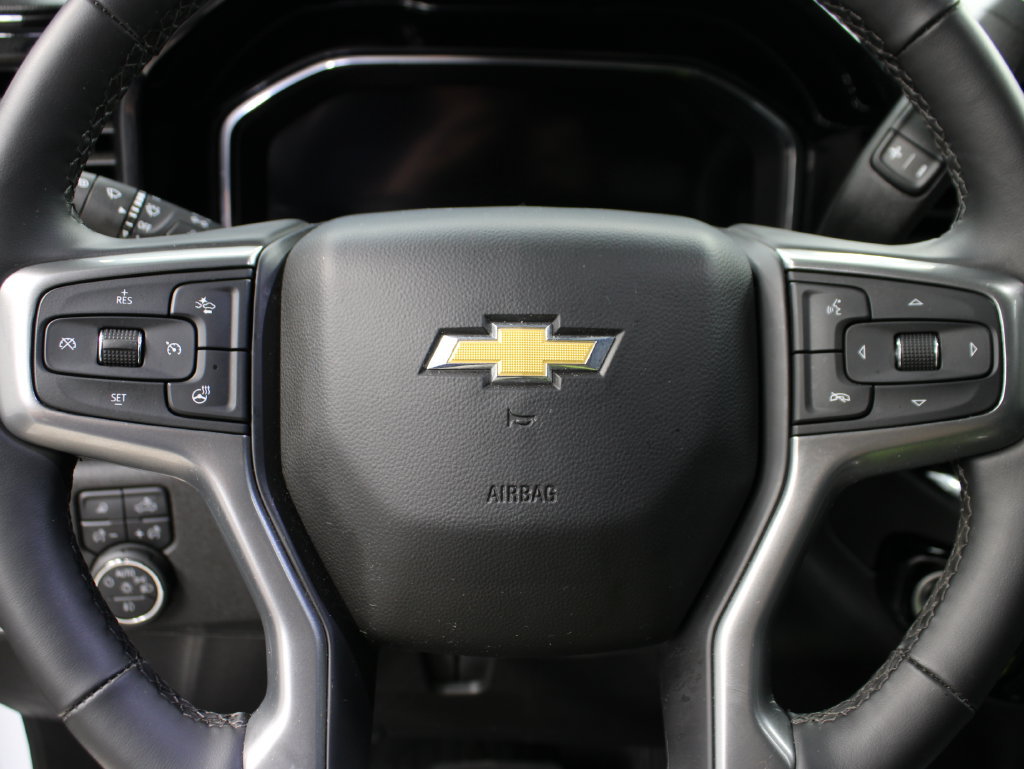 Used 2025 Chevrolet Silverado 2500 LTZ w/ LTZ Premium Package AWD/4WD image 62