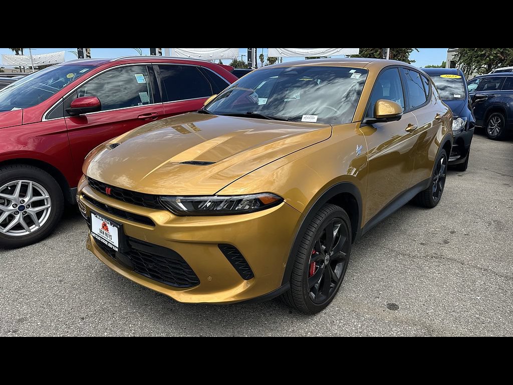Used 2024 Dodge Hornet GT w/ Track Pack AWD/4WD image 2