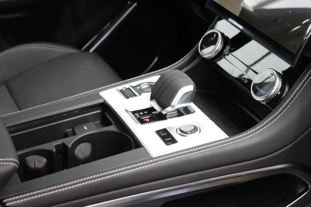 Used 2026 Jaguar F-PACE R-Dynamic S image 24