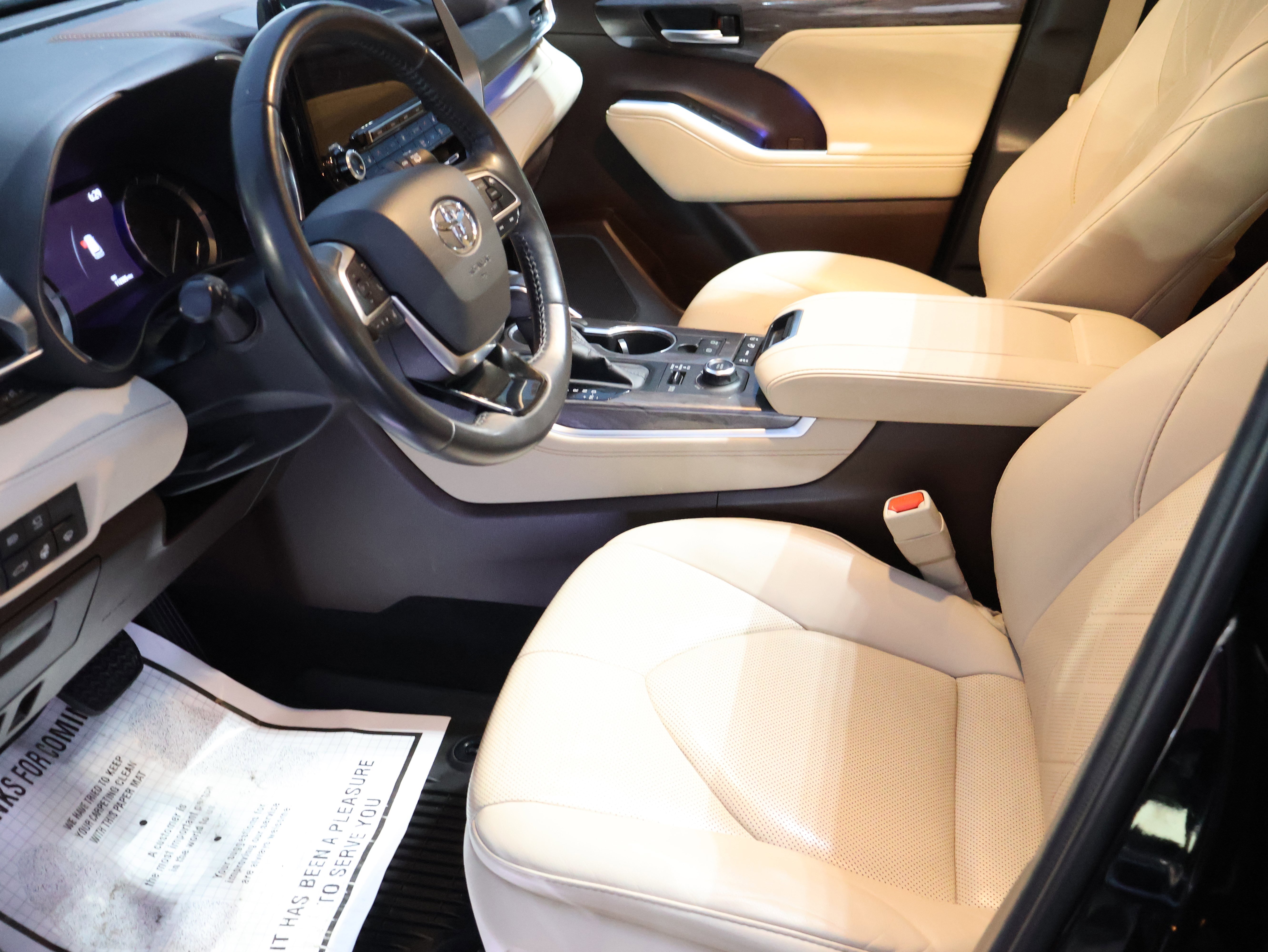 Used 2020 Toyota Highlander Platinum image 37