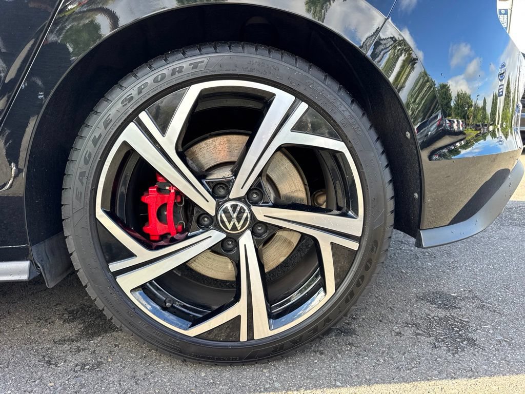 Used 2024 Volkswagen GTI SE FWD image 28