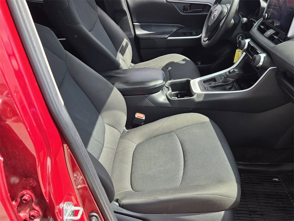 Used 2023 Toyota RAV4 LE image 18