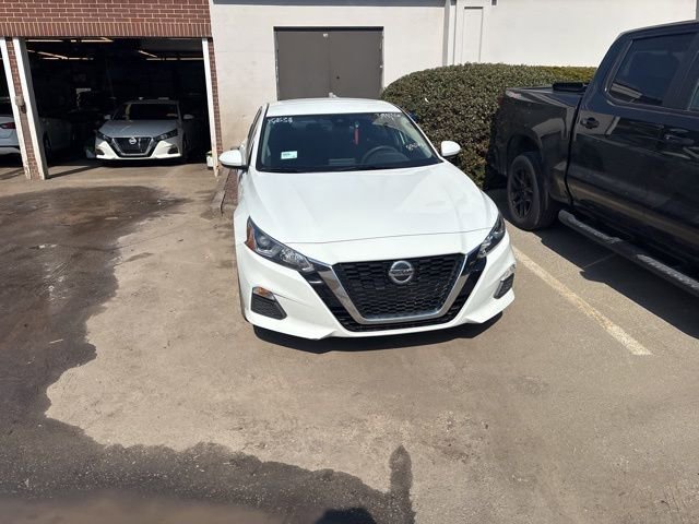 Used 2021 Nissan Altima 2.5 S image 2