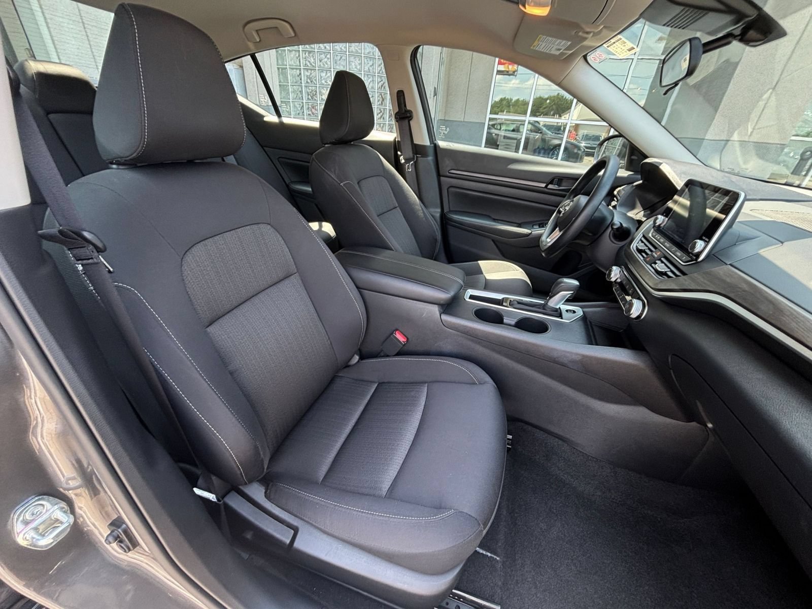 Used 2026 Nissan Altima 2.5 SV FWD image 35