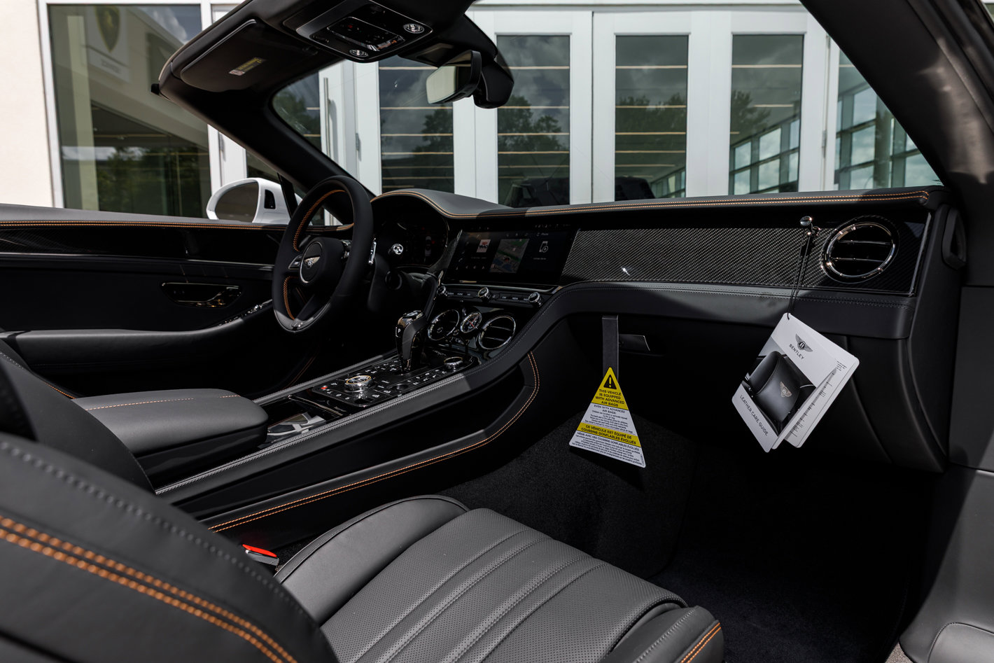 Used 2025 Bentley Continental GTC image 28