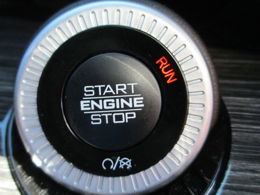 Used 2022 Jeep Wagoneer Series III image 32