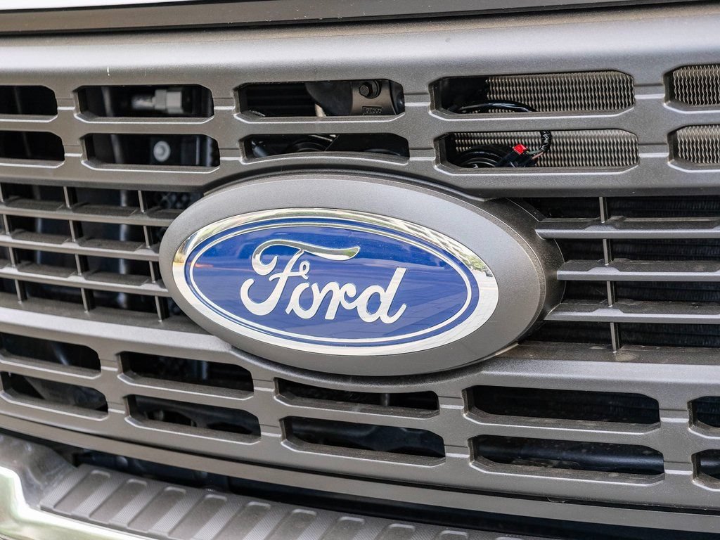 New 2024 Ford F250 XL w/ XL Chrome Package RWD image 4