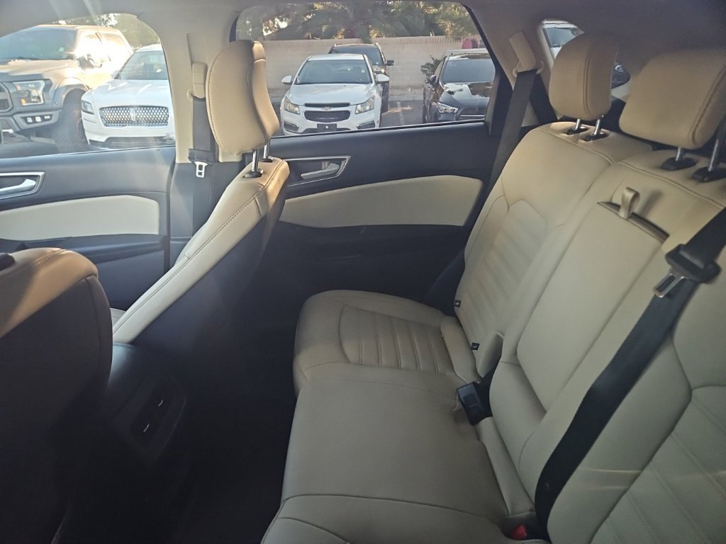 Used 2021 Ford Edge SEL w/ Convenience Package FWD image 6
