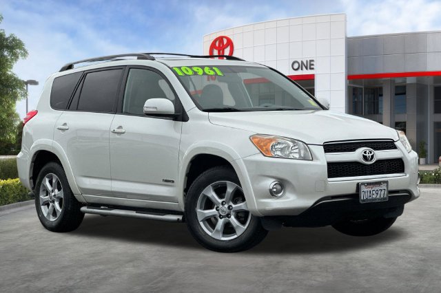 Used 2009 Toyota RAV4 Limited FWD image 2