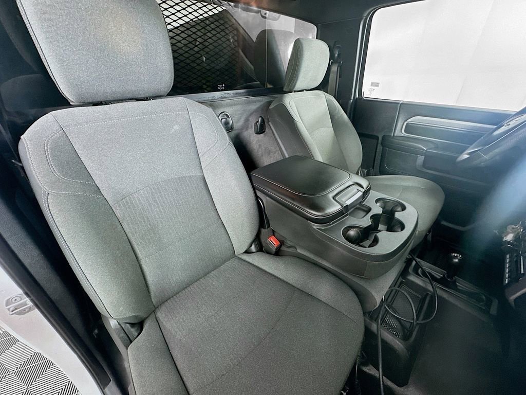 Used 2021 RAM 5500 Tradesman image 11