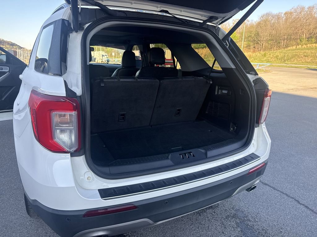 Used 2022 Ford Explorer Limited w/ Equipment Group 301A RWD image 46