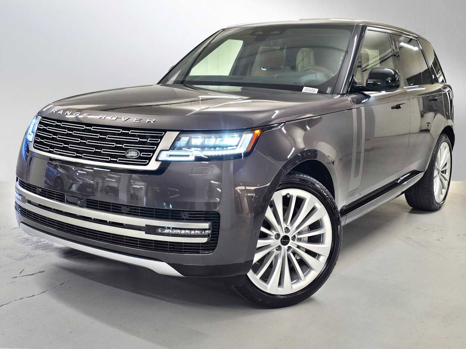 New 2026 Land Rover Range Rover SE image 1
