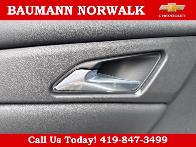 New 2025 Chevrolet Traverse LT w/ Enhanced Driving Package FWD image 32