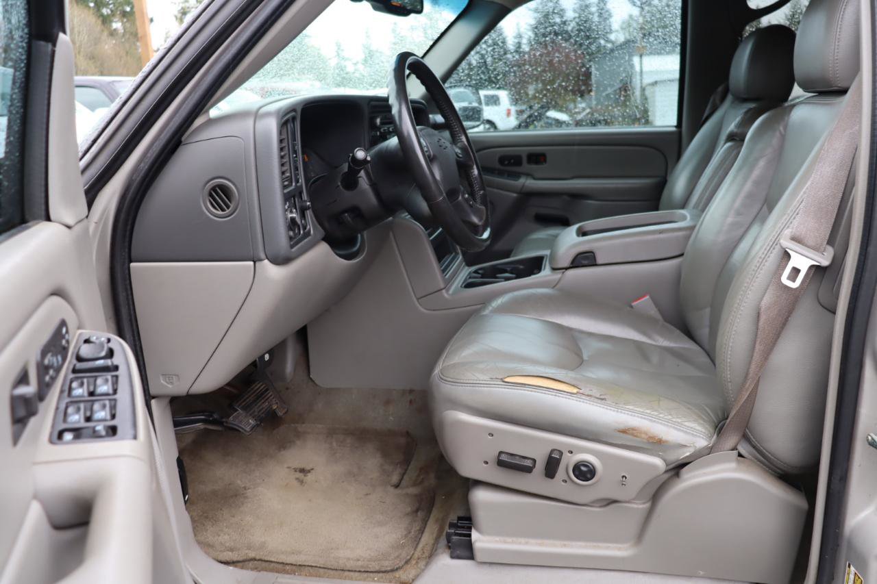 Used 2004 Chevrolet Suburban LT w/ Preferred Equipment Group image 6