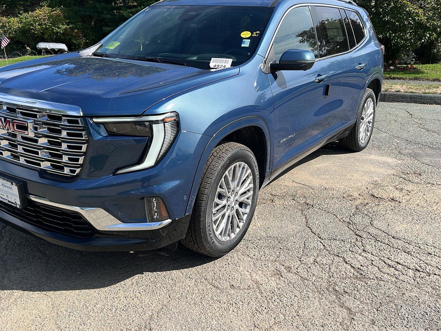 New 2026 GMC Acadia Denali w/ Super Cruise Package image 1