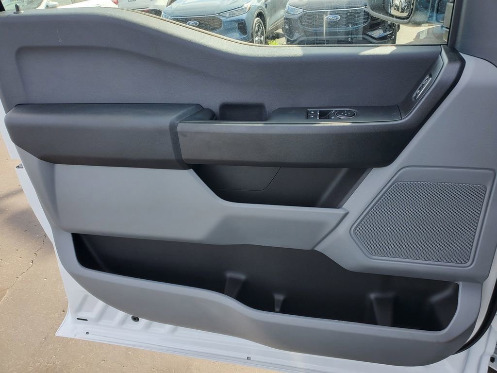 New 2026 Ford F250 XL w/ XL Chrome Package image 21