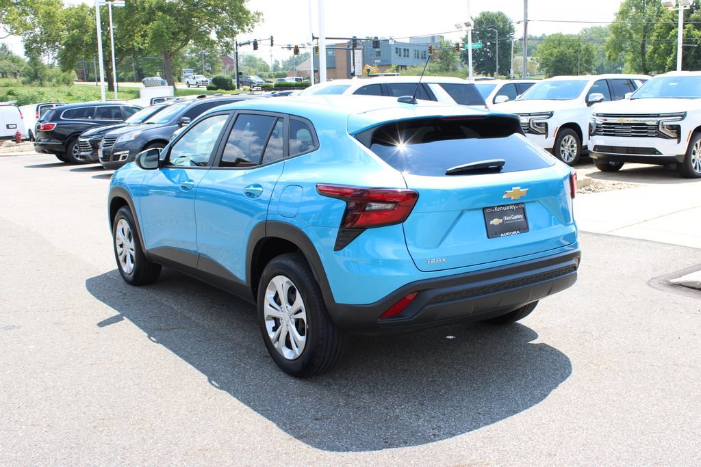 Certified 2025 Chevrolet Trax LS FWD image 24