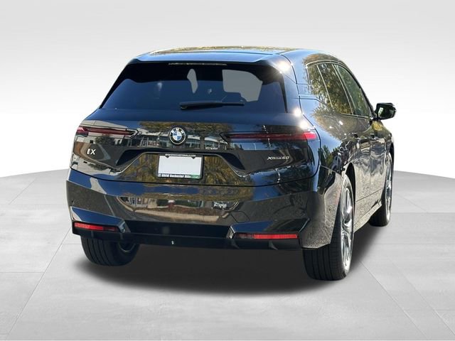 New 2026 BMW iX xDrive60 image 4