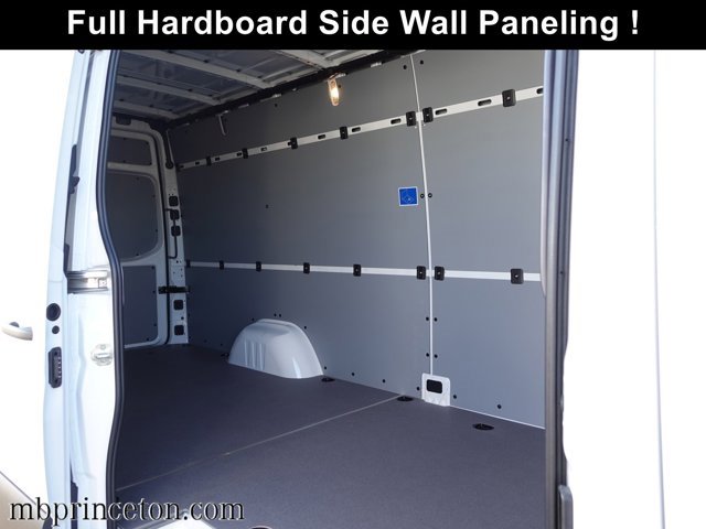 Used 2024 Mercedes-Benz Sprinter 2500 image 11