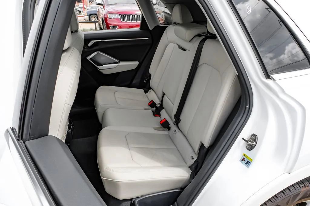 Used 2023 Audi Q3 2.0T Premium AWD/4WD image 46