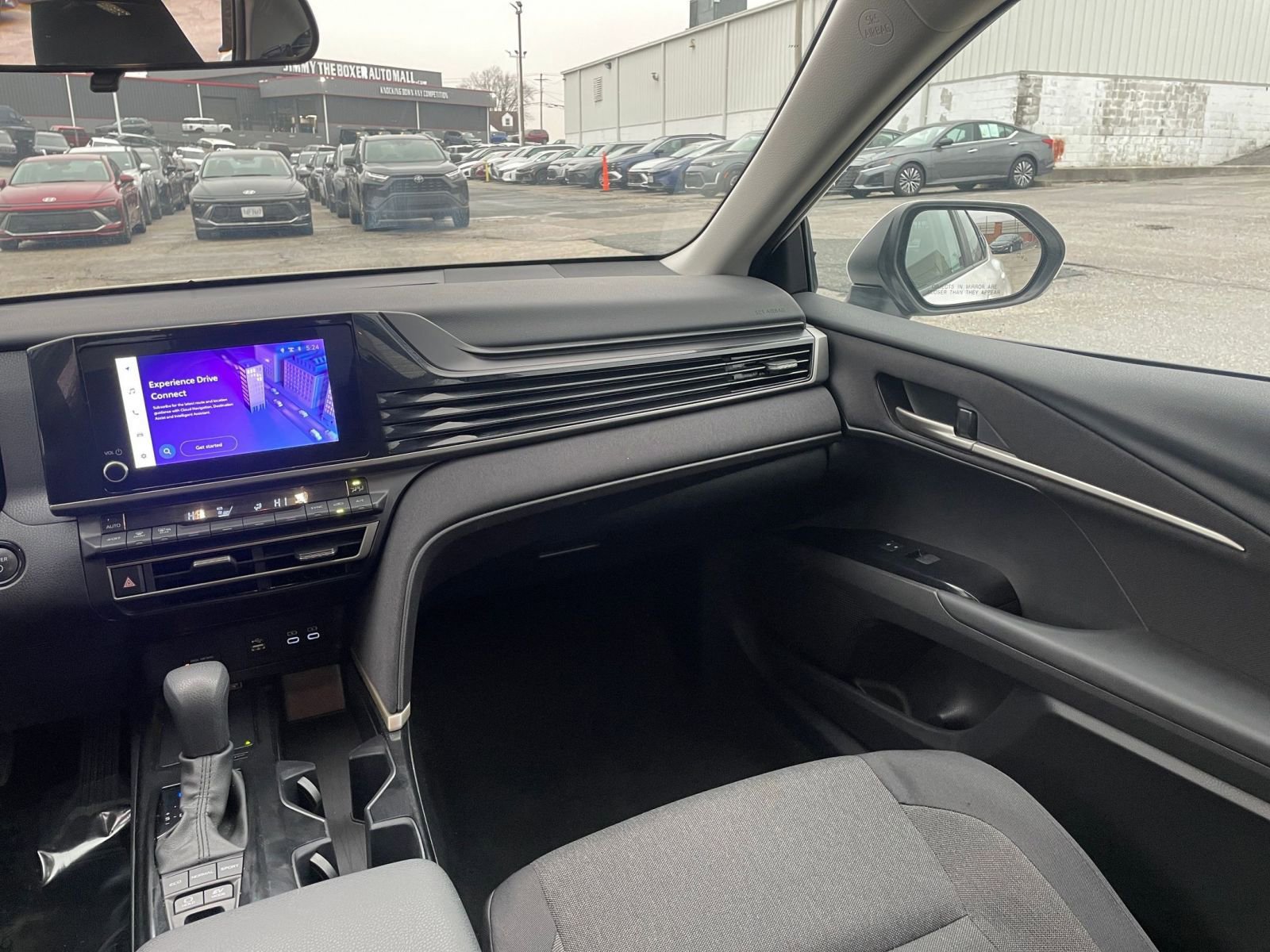 Used 2025 Toyota Camry LE image 34