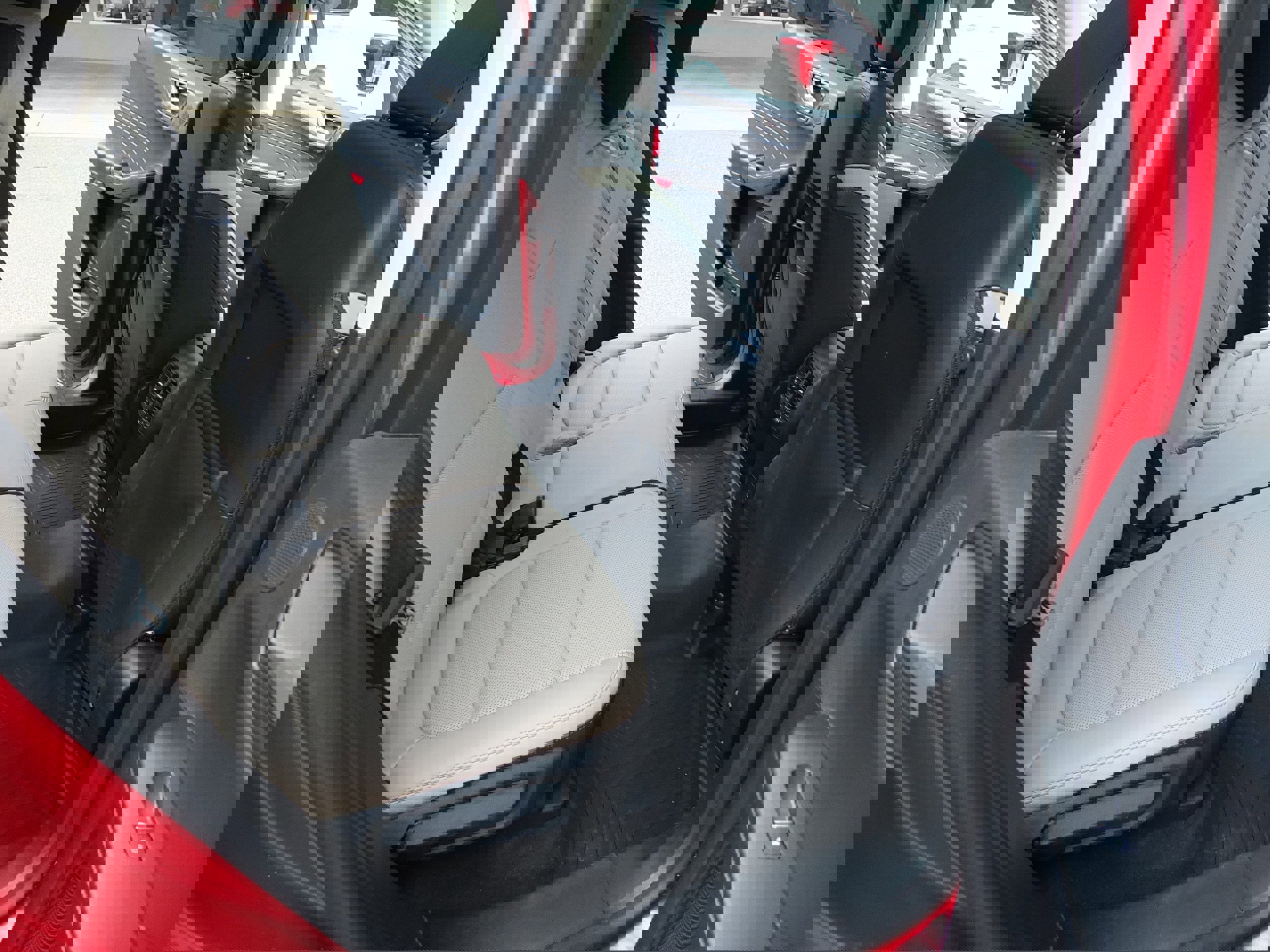 Used 2021 Ford Escape SEL w/ Technology Package image 14