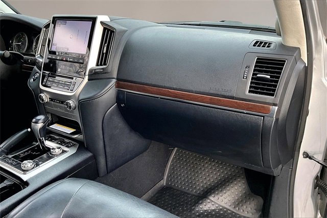Used 2021 Toyota Land Cruiser image 21