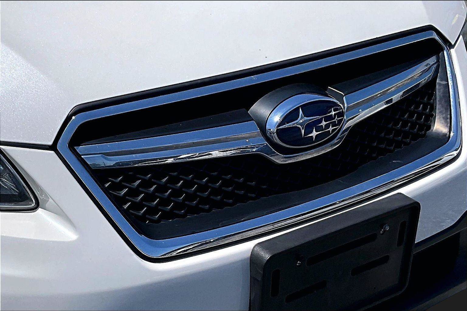 Used 2017 Subaru Crosstrek 2.0i Premium w/ Moonroof Package AWD/4WD image 35