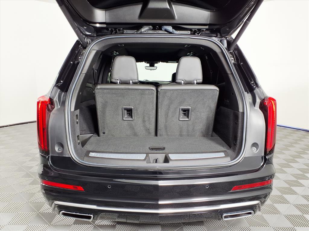 Certified 2023 Cadillac XT6 Premium Luxury w/ Technology Package image 8