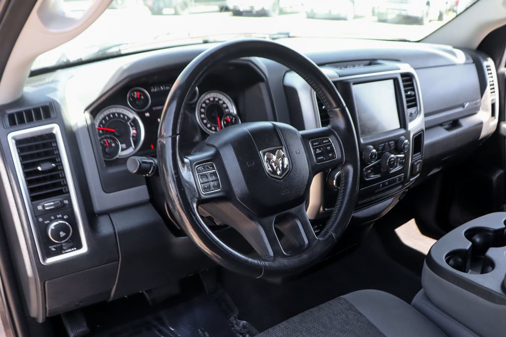 Used 2016 RAM 1500 Big Horn RWD image 17