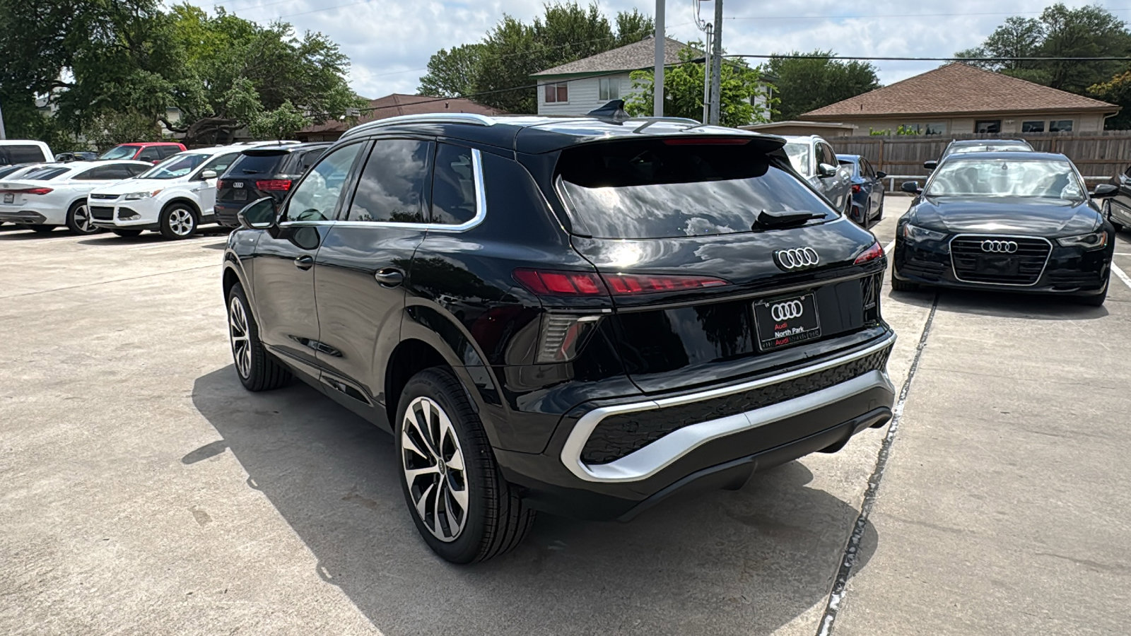 New 2026 Audi Q3 quattro 2.0T AWD/4WD image 5