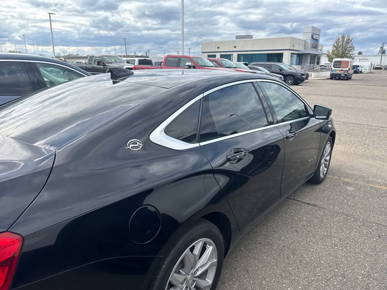 Used 2019 Chevrolet Impala LT FWD image 12