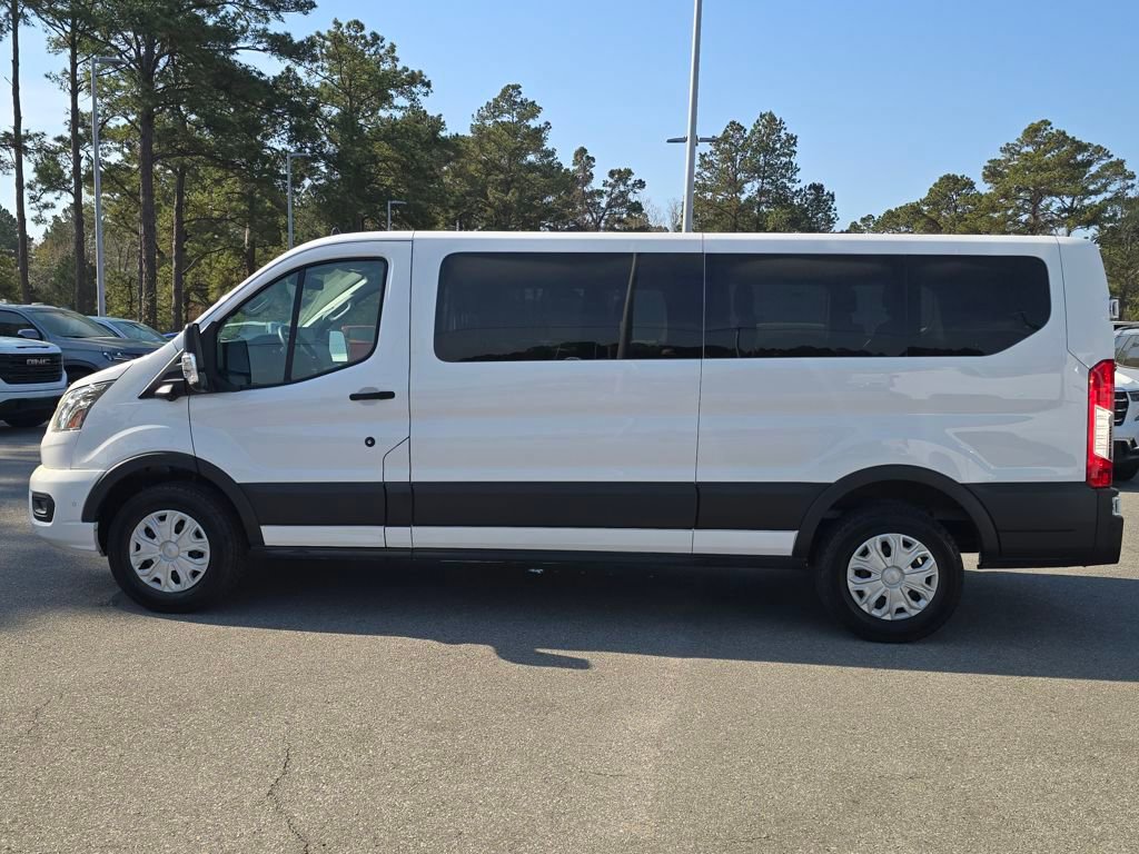 Used 2023 Ford Transit 350 XLT RWD image 2